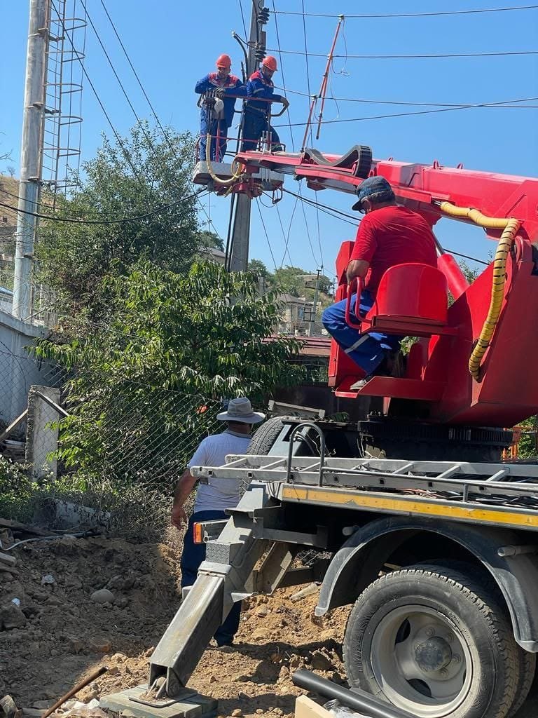 Глава Дербентского района Мавсум Рагимов выехал на место аварии возле  подстанции «Дербент-330» | 11.08.2023 | Новости Дербента - БезФормата