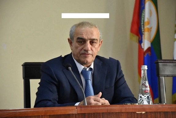Гаджиев Изет Ниязович Председатель собрания  депутатов МР «Дербентский район»